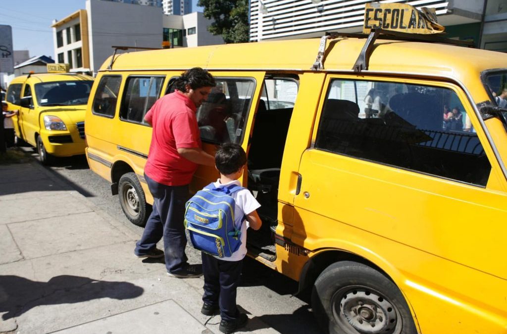 Retorno a clases presenciales: Protocolo sanitario y recomendaciones de seguridad para elegir transporte escolar