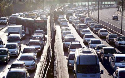 Ministro Juan Carlos García: «Durante este fin de semana largo saldrán más de 400 mil vehículos de Santiago»