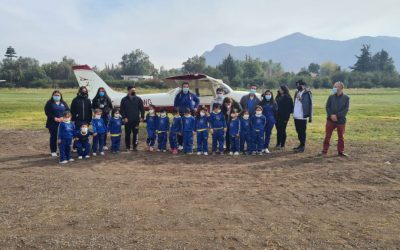 Niños y Niñas de distintos establecimientos de Colina conocen provincia de Chacabuco desde los cielos