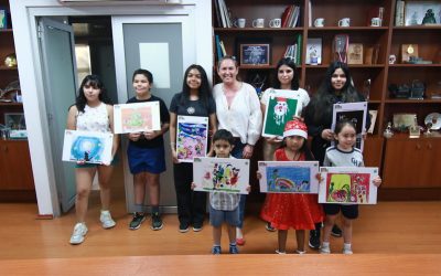 Concurso «Pinta tu tarjeta de navidad», nuevamente trajo premios a nuestras niñas y niños de Colina