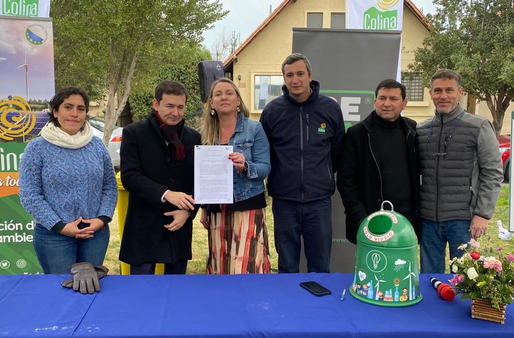 Se firma importante convenio de colaboración entre Municipalidad de Colina y empresa ReSimple