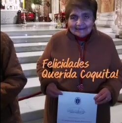 Georgina Palacios, la conocida «Coquita» es condecorada con la Cruz Apóstol Santiago